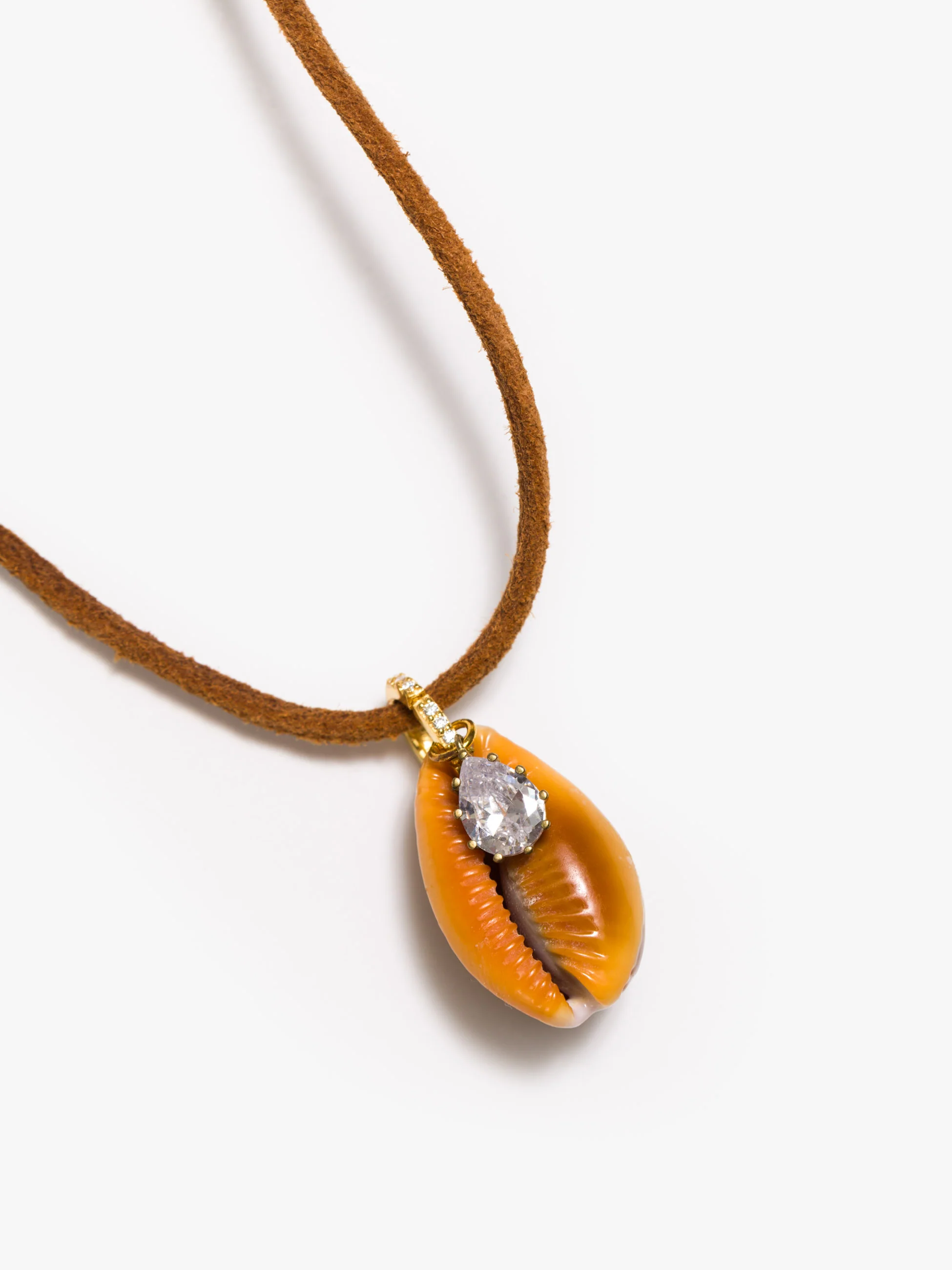 LUDA Suede Necklace - Brown Cowrie - Image 4
