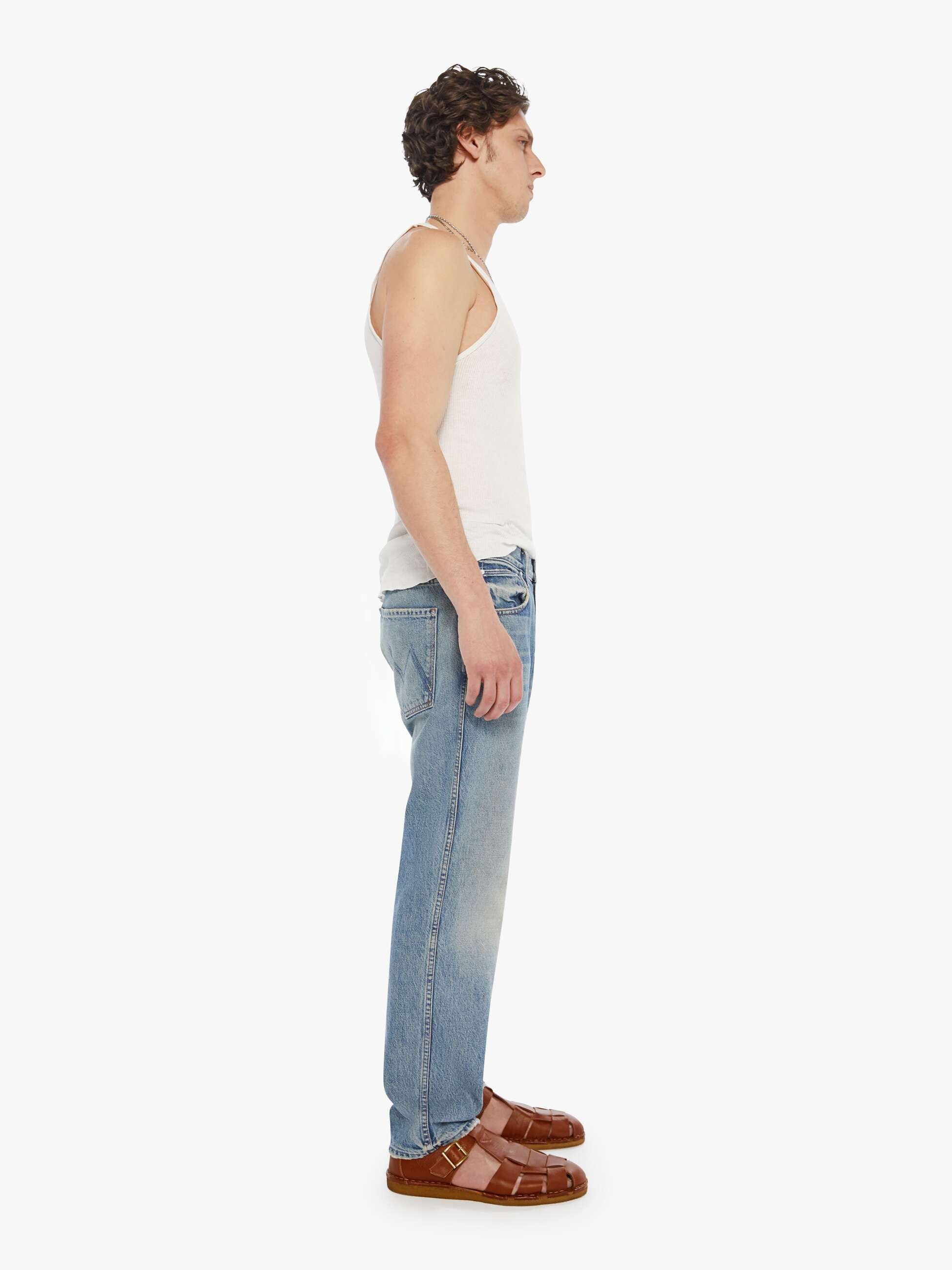 The Bronco - Knuckle Down - Image 4